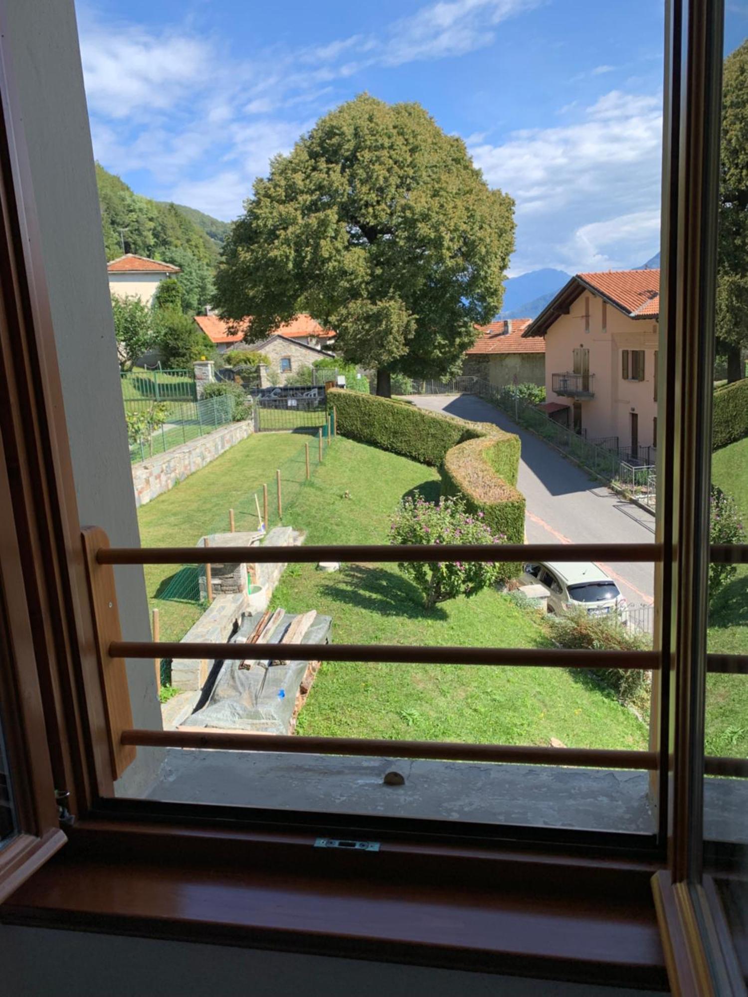 Casa Savina - Stupenda Vista Lago E Monti Plesio Buitenkant foto